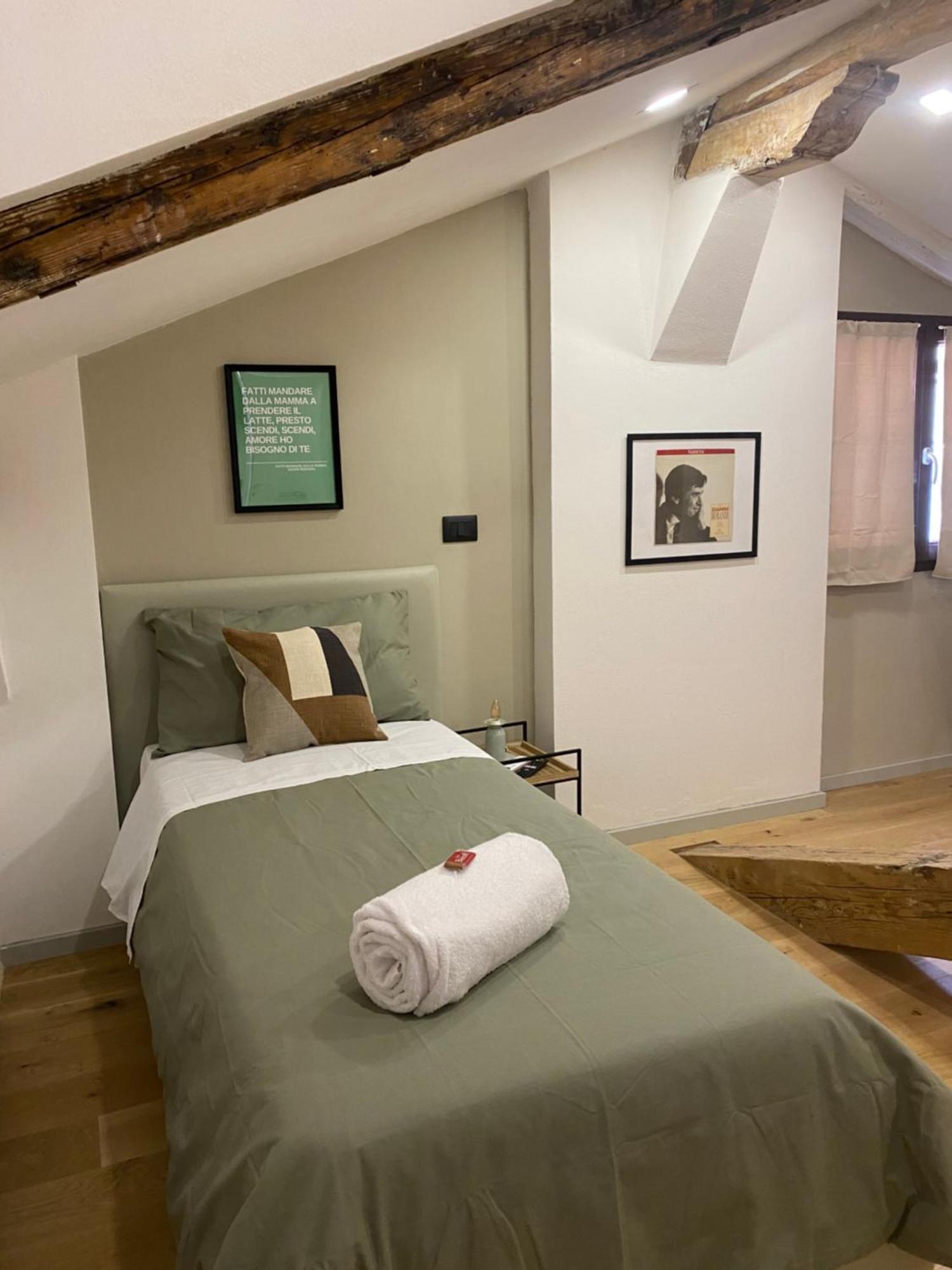 Affittacamere San Petronio House Bologna Bagian luar foto