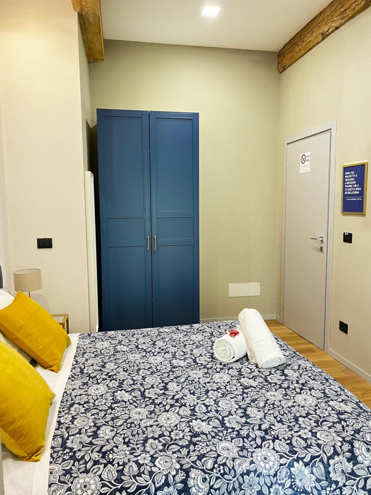 Affittacamere San Petronio House Bologna Bagian luar foto