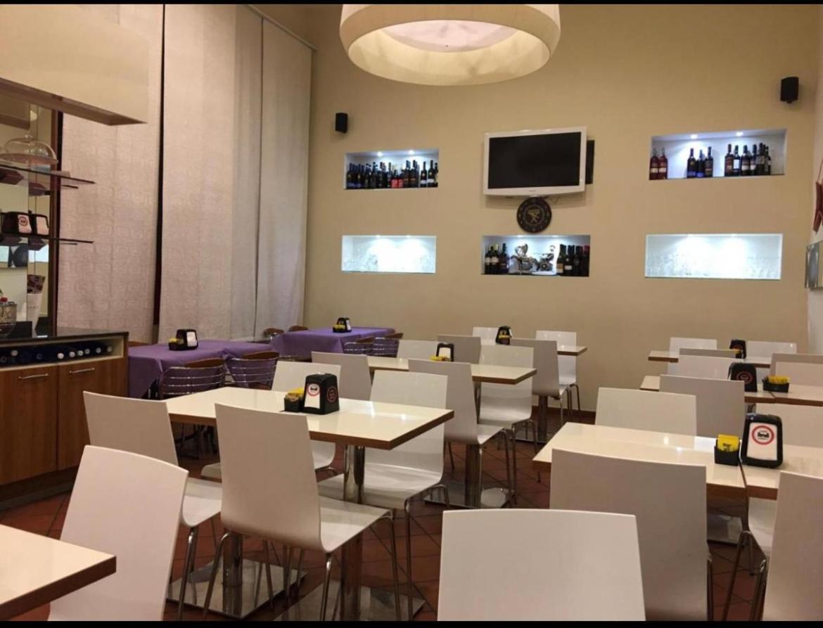 Affittacamere San Petronio House Bologna Bagian luar foto